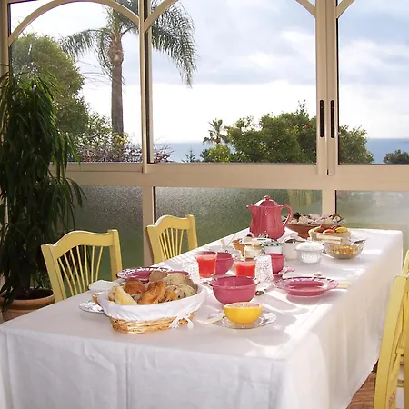 Casa de hóspedes Maison Louijane Vallauris